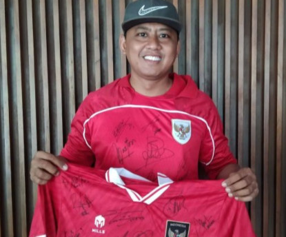 Fans Sepak Bola yang Rela Lakukan Hal Gila