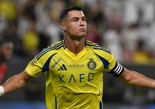 Pemain Bola yang Dapat Kontrak Karena YouTube