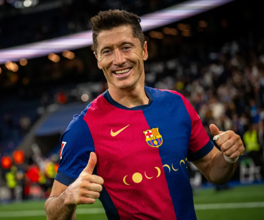 AC Milan dan Juventus Ingin Dapatkan Lewandowski