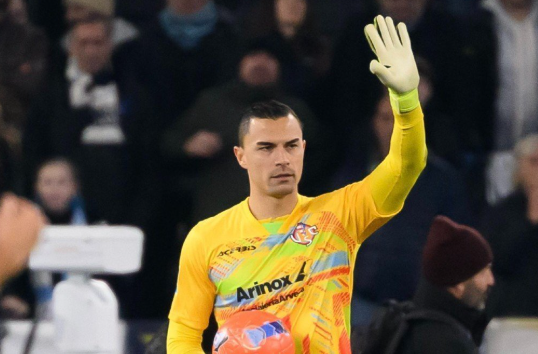 performa-gemilang-pemain-emil-audero