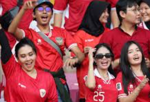 Supporter Sepak Bola dan Tekanan Mental bagi Lawan